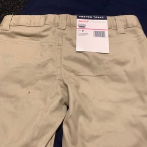 Beige khaki color shorts size 5 (kids)